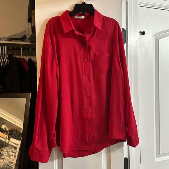 hotouch Tops - Hotouch Red pocket long sleeve blouse